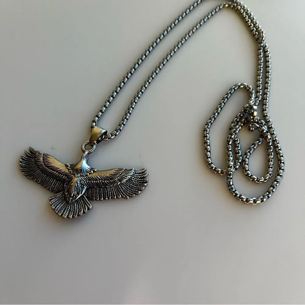 Vintage style Eagle Pendant Necklace With Stainless Steel Chain‎